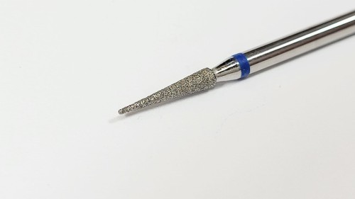 Frez diamentowy Szpic rozmiar 4 sprzedaż detaliczna stacjonarna odbiór osobisty Poznań hurtownia frzyzjersko kosmetyczna www-cleani-co.jpg